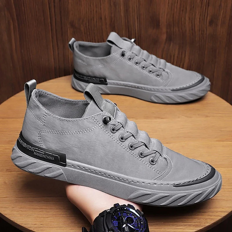 Men's Breathable Canvas Slip-On Casual Shoes — Lightweight Anti-Slip Trendy Sneakers (Sizes 39-44)