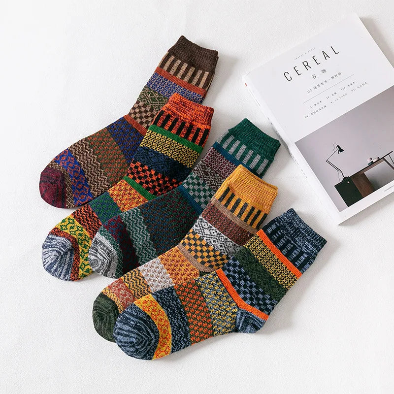 5 Pairs/lot  Winter Men's Wool Socks Thicken Sheep's Socks Warm Men Retro Style Colorful Fashion For Snow boots Man Socks