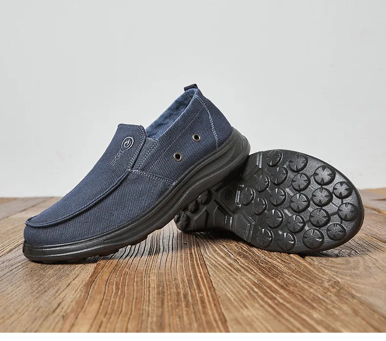 Men's Lightweight Slip-On Walking Shoes — Cushioned Polyester Upper All-Season Loafers