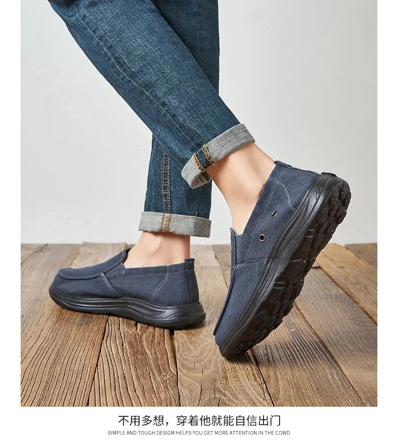 Men's Lightweight Slip-On Walking Shoes — Cushioned Polyester Upper All-Season Loafers