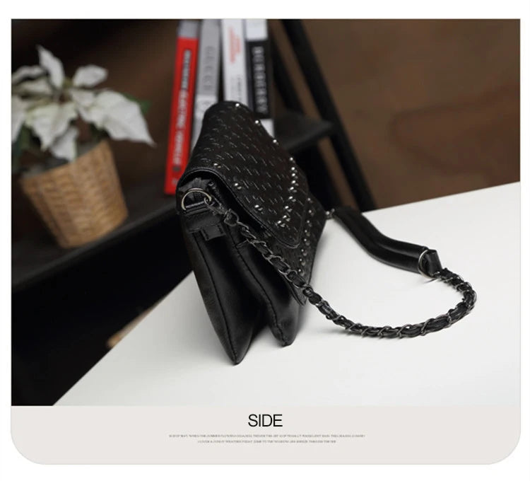 JIEROTYX England Style Skull Print PU Leather Crossbody Bag – Rivet Chain Shoulder Clutch for Women