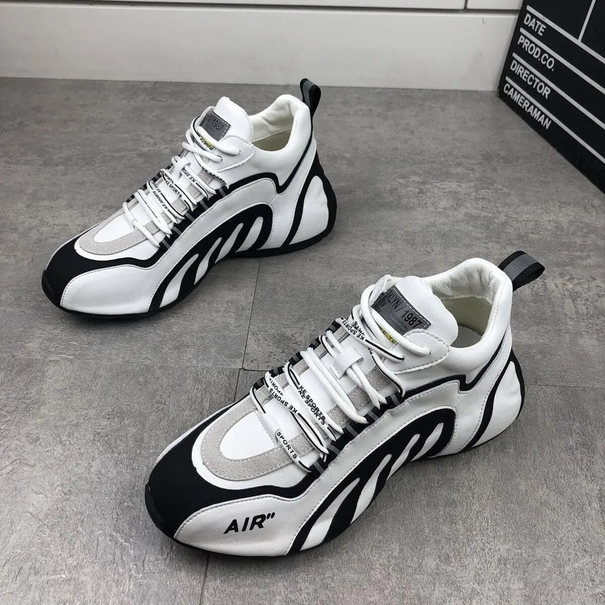 Men's Classic Fashion Sneakers — Lightweight Breathable Anti-Slip Sports Shoes