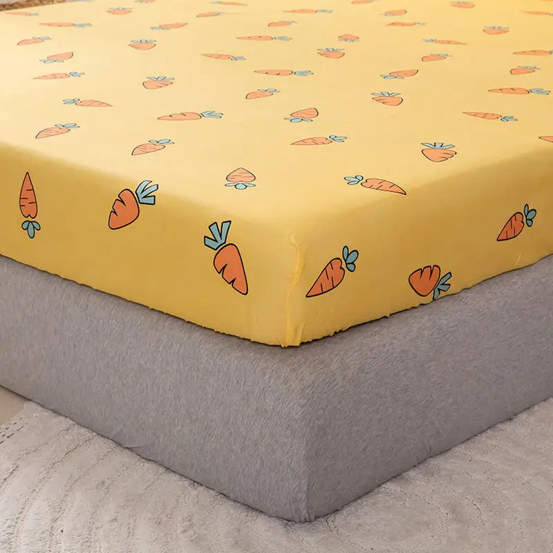 Bonenjoy Carrot Pattern Fitted Sheet – Elastic Mattress Cover, Twin to King, Adults & Kids