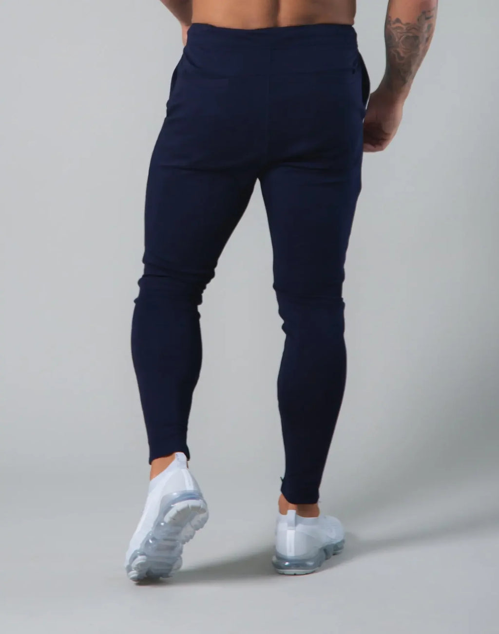 Men's Training Breathable Leggings — Slim-Fit Cotton Sports Pants for Running & Basketball