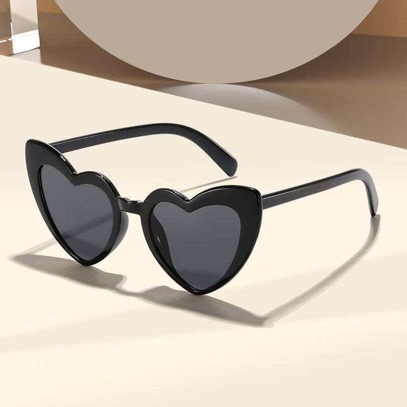 Cat-Eye Peach Heart Sunglasses — UV400 Anti-UV Sun Protection | Trendy Women's Shades