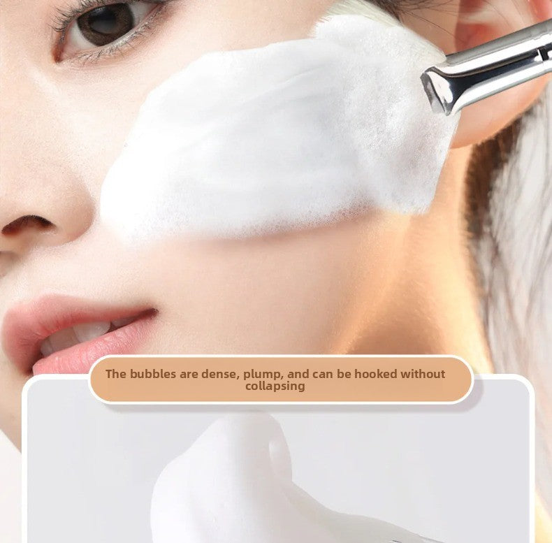 Soft Facial Cleansing Brush – Pore-Cleansing Face Wash & Mask Application Brush