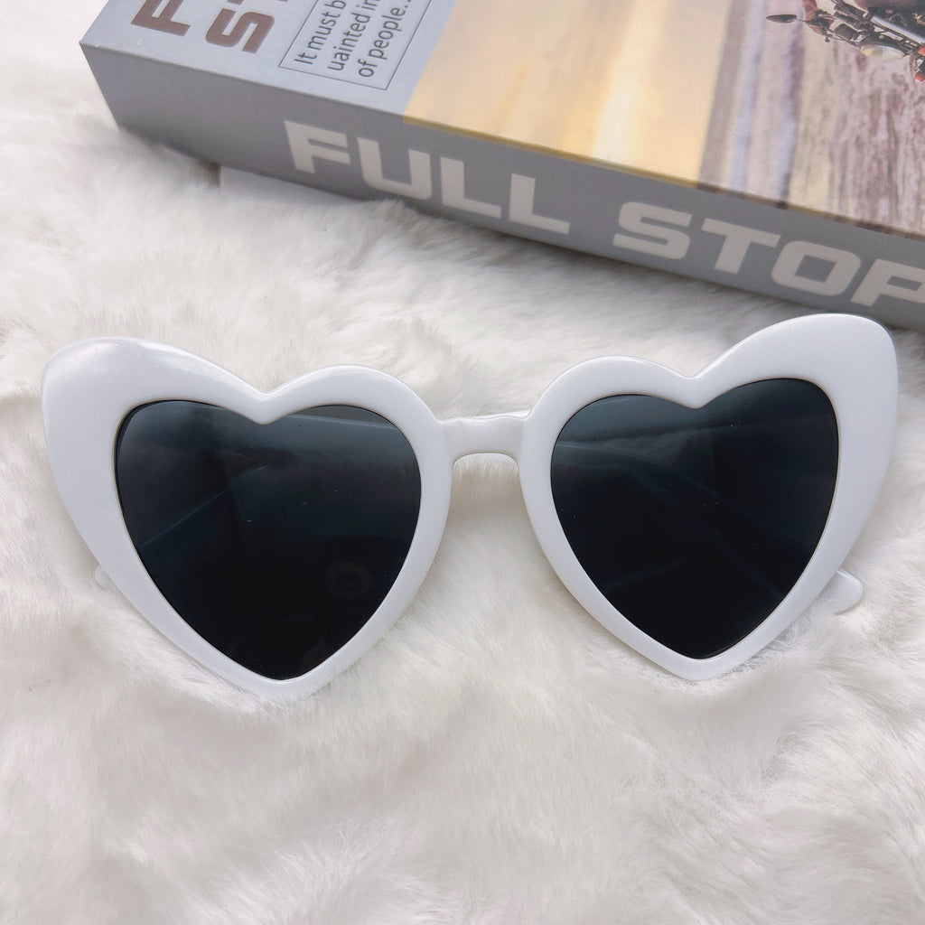 Cat-Eye Peach Heart Sunglasses — UV400 Anti-UV Sun Protection | Trendy Women's Shades