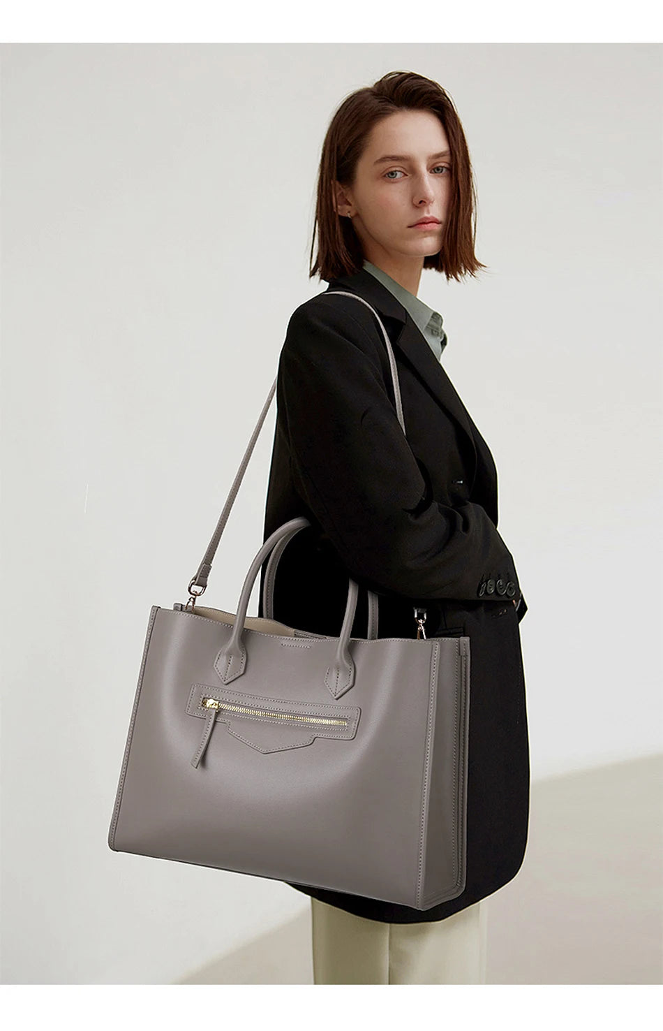 Luxury Cowhide Leather Tote Bag – Large Capacity Shoulder Bag with Laptop Compartment for Women