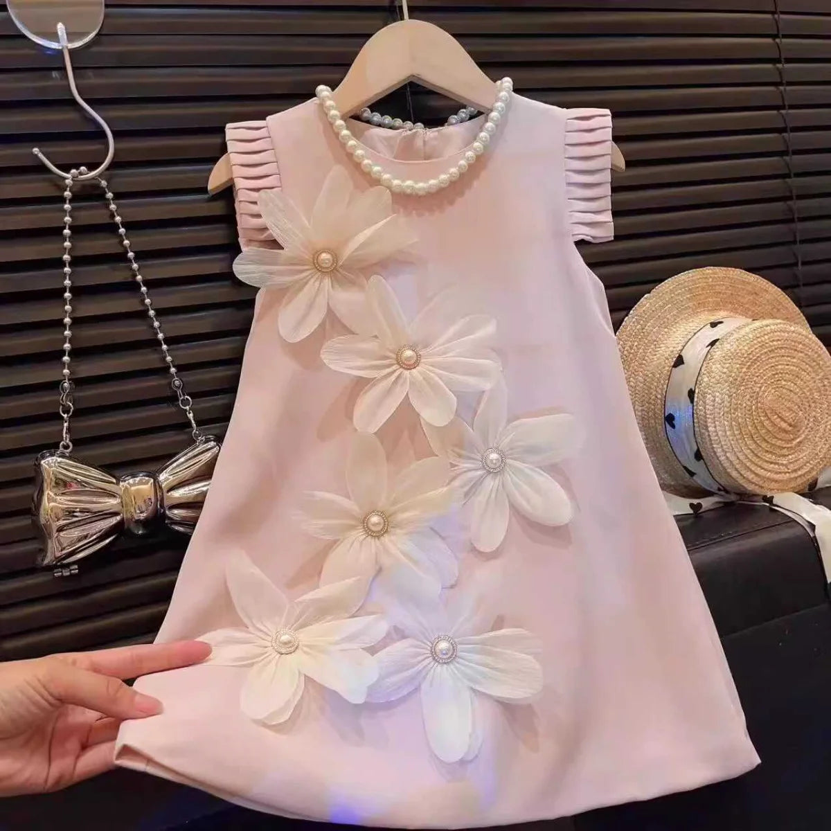 Girls 3D Flower Princess Dress — Elegant Wedding & Party Dress (2–7 Years)