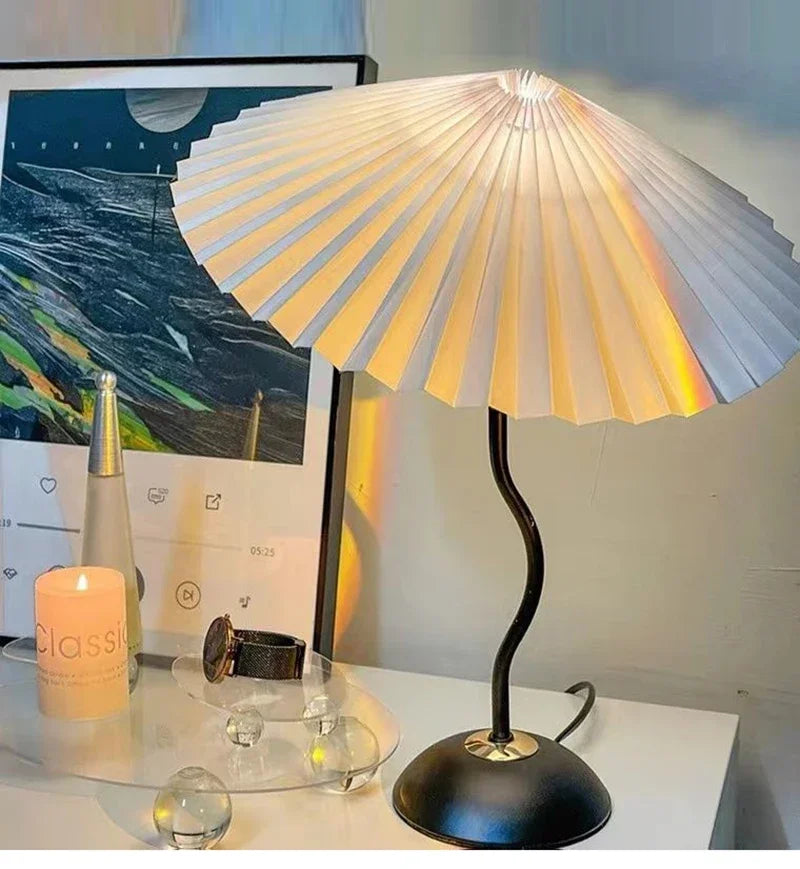 Retro LED Table Lamp – White Shade & Black Base