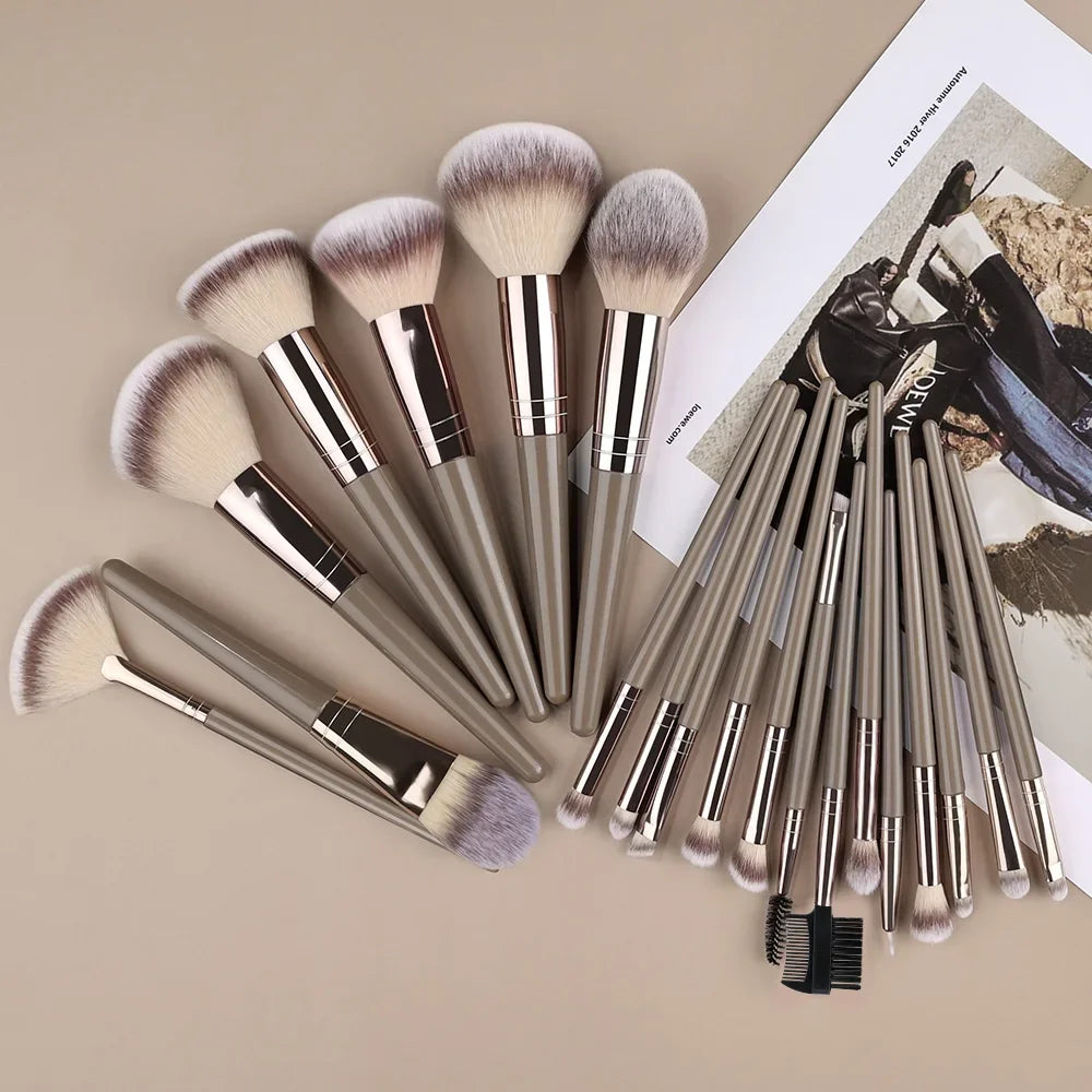 Super Soft Detail Makeup Brush Set — Blush, Highlighter, Foundation & Eyeshadow