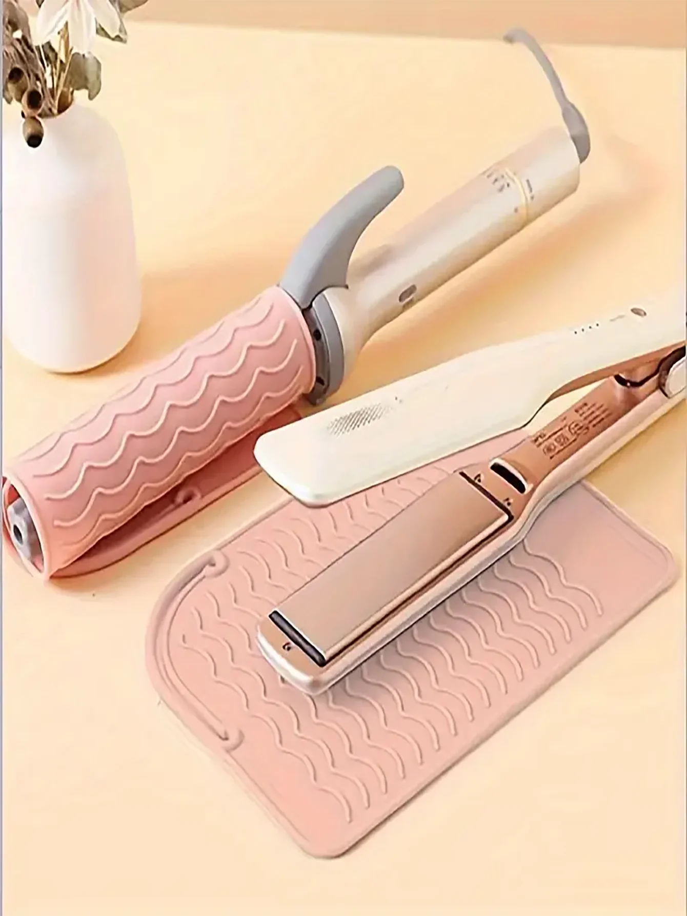 Silicone Heat Resistant Mat — Travel Hair Tool Pad for Flat Iron & Curling Iron