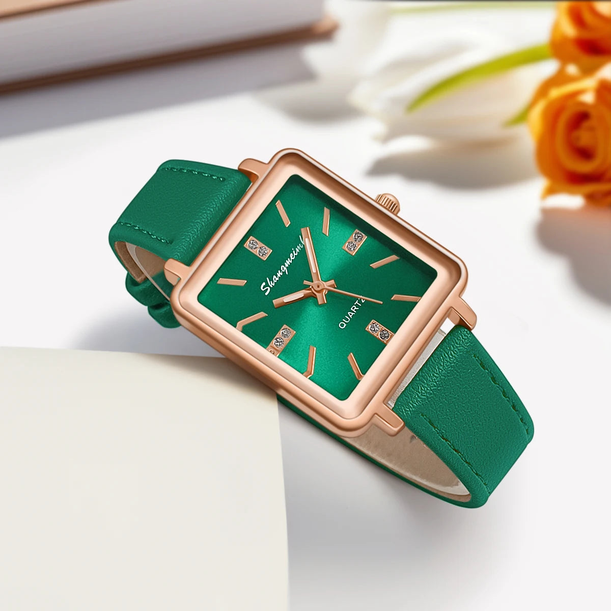 Minimalist Women's PU Leather Quartz Wrist Watch