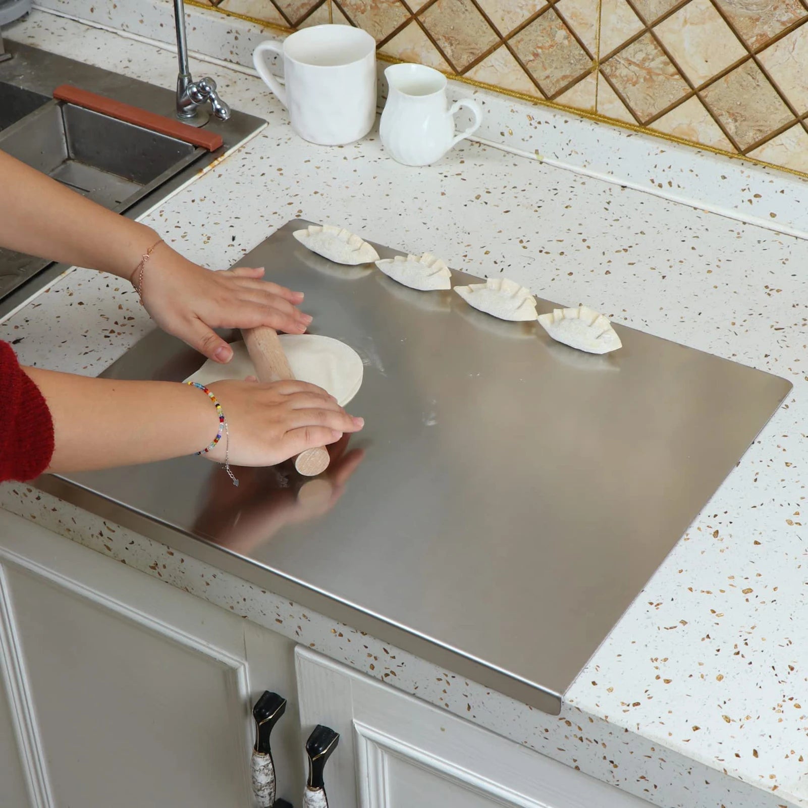 Non-Slip Stainless Steel Cutting Board — Eco-Friendly Kitchen Chopping Board for Vegetables, Meat & Dough (S & L)