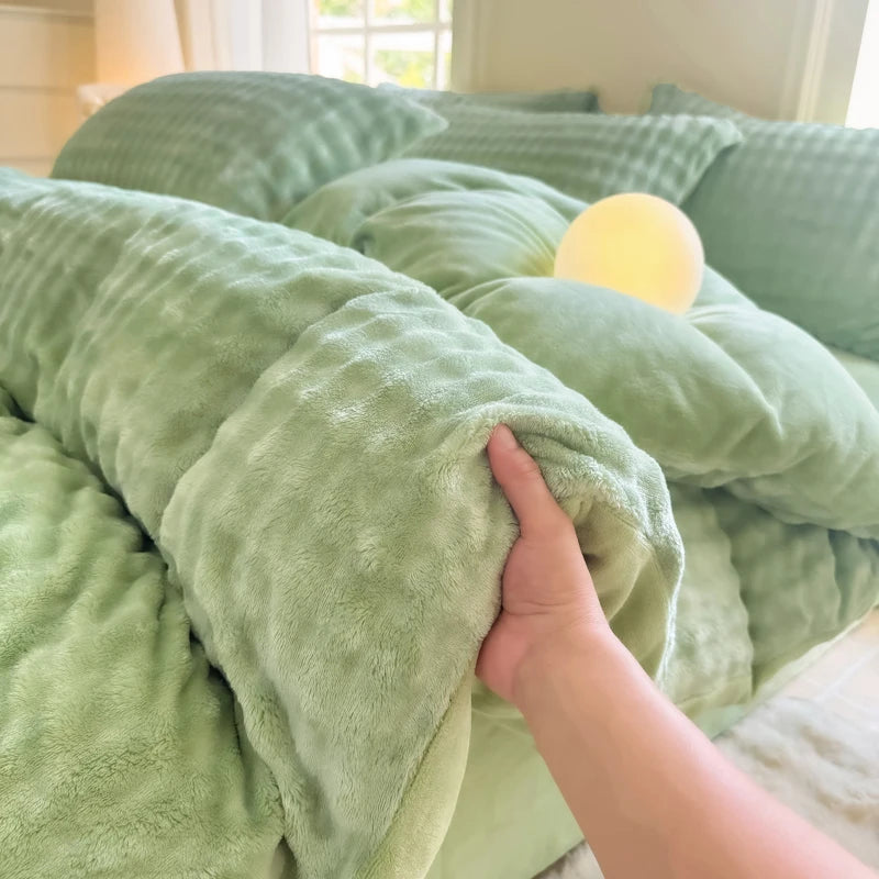 Bonenjoy 1pc Plush Duvet Cover Warm Quilts Cover Skin-friendly Bedding Solid Color Comforter Covers 이불커버 (No Pillowcase)