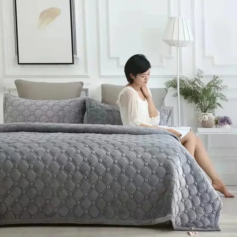 Flannel Geometric Bedspread – Super Soft Quilted Flat Sheet Blanket Cover, Twin to King