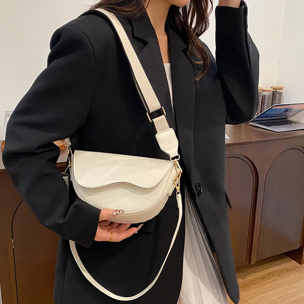 Minimalist Split Leather Waterproof Saddle Crossbody Underarm Bag – Casual Shoulder Bag for Women