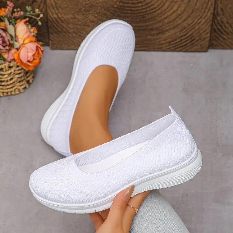 Women's Soft Sole Comfortable Sneakers – Lightweight Summer 2026 Shoes