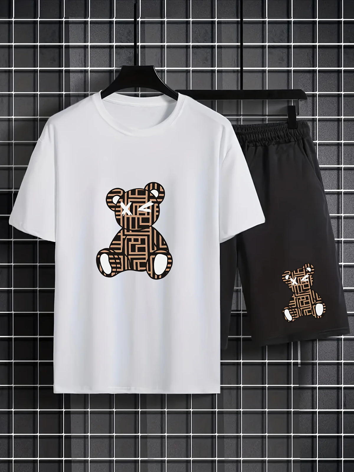 Men's Graffiti Doll Print Crew Neck Short Sleeve & Shorts Loose 2-Piece Set – Trendy Sport