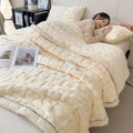 Heart Pattern Fleece Blanket – Cozy Throw & Bedding Sets