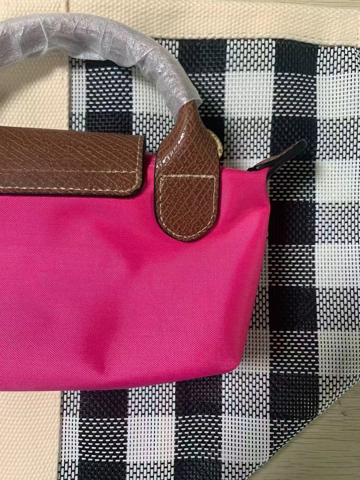 Y2K Mini Nylon Crossbody Bag – Compact Wallet Shoulder Bag for Women 2026
