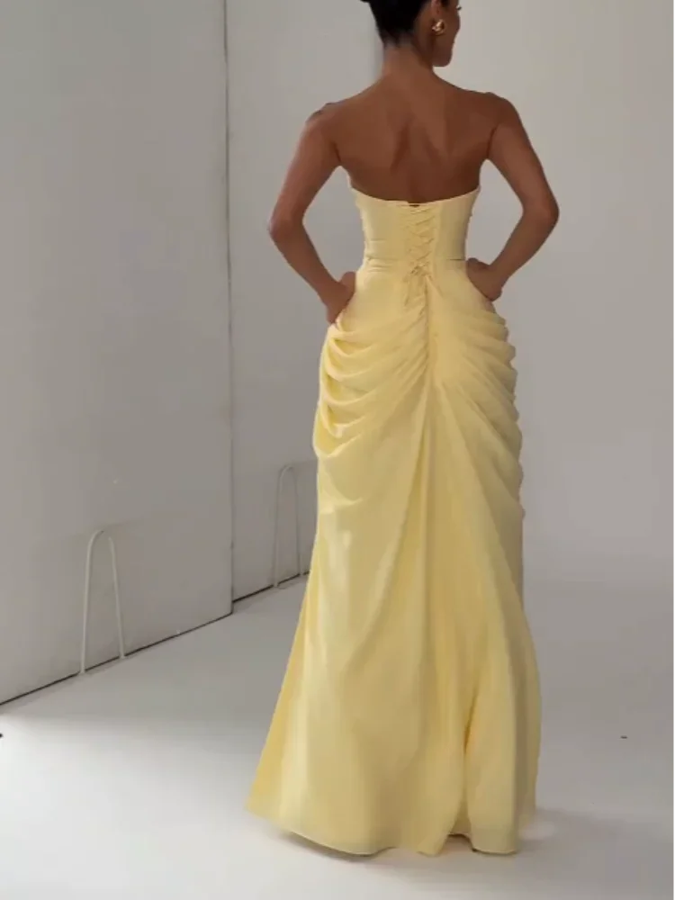 Elegant Yellow Strapless Pleated Maxi Gown — Waist-Cinching Split Evening Dress