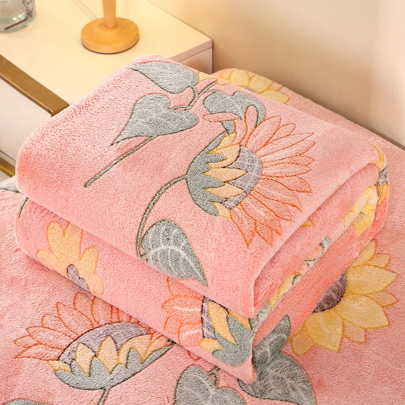 Floral Fleece Blanket – Warm Travel Shawl & Sofa Nap Blanket, Pet-Friendly, 70x100cm
