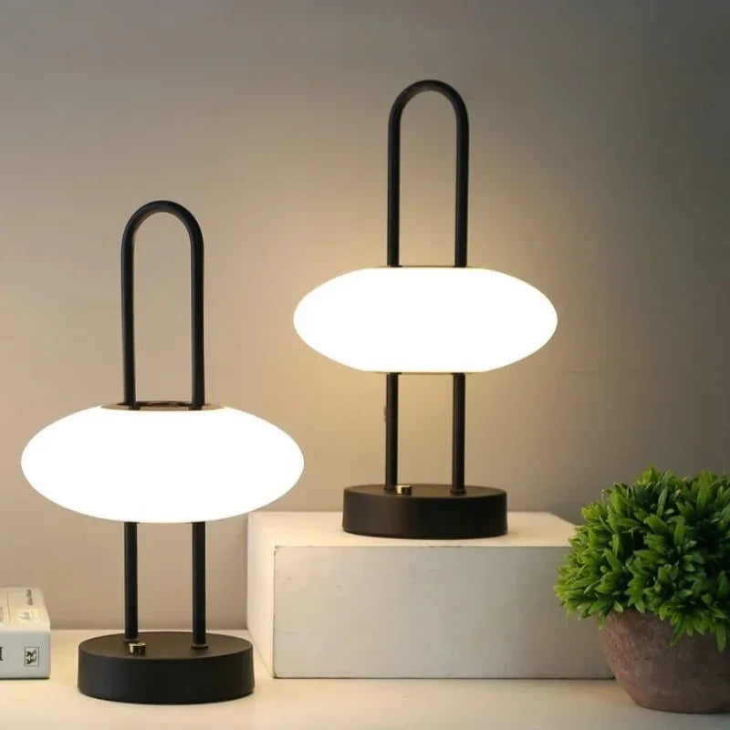 Black Accent Lamp – Minimalist LED Lighting