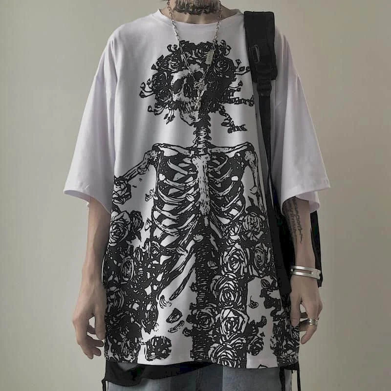 Men's Gothic Skull Oversized T-Shirt — Dark Anime Vintage Streetwear Tee