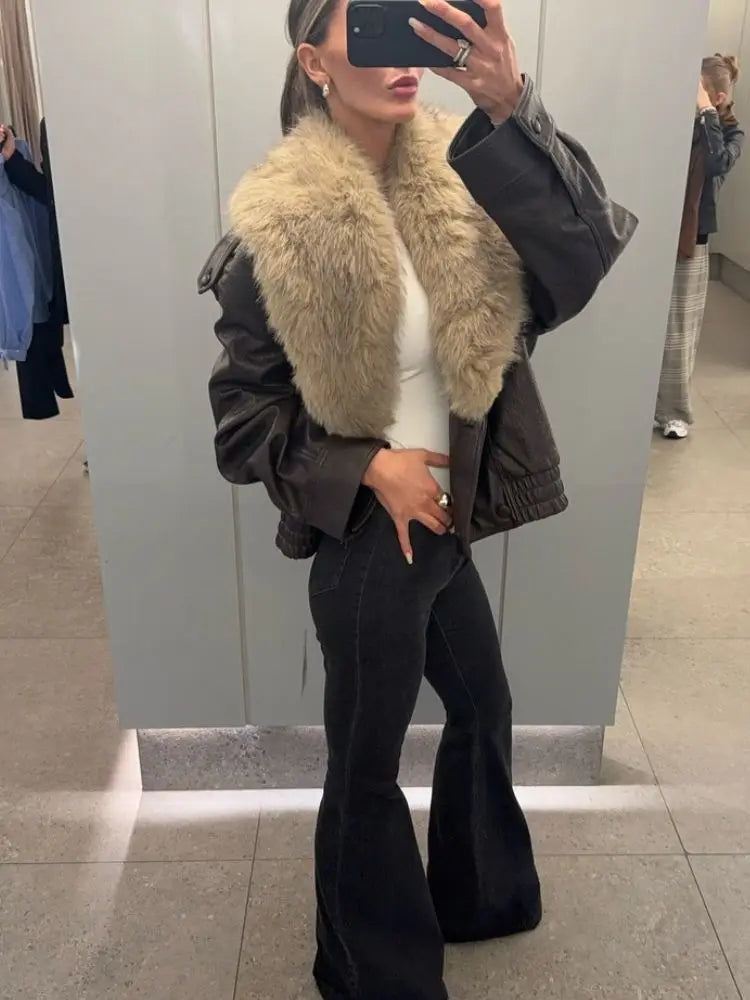 Women's Double-Breasted Faux Fur Collar Leather Bomber Jacket – Loose Warm Streetwear Coat