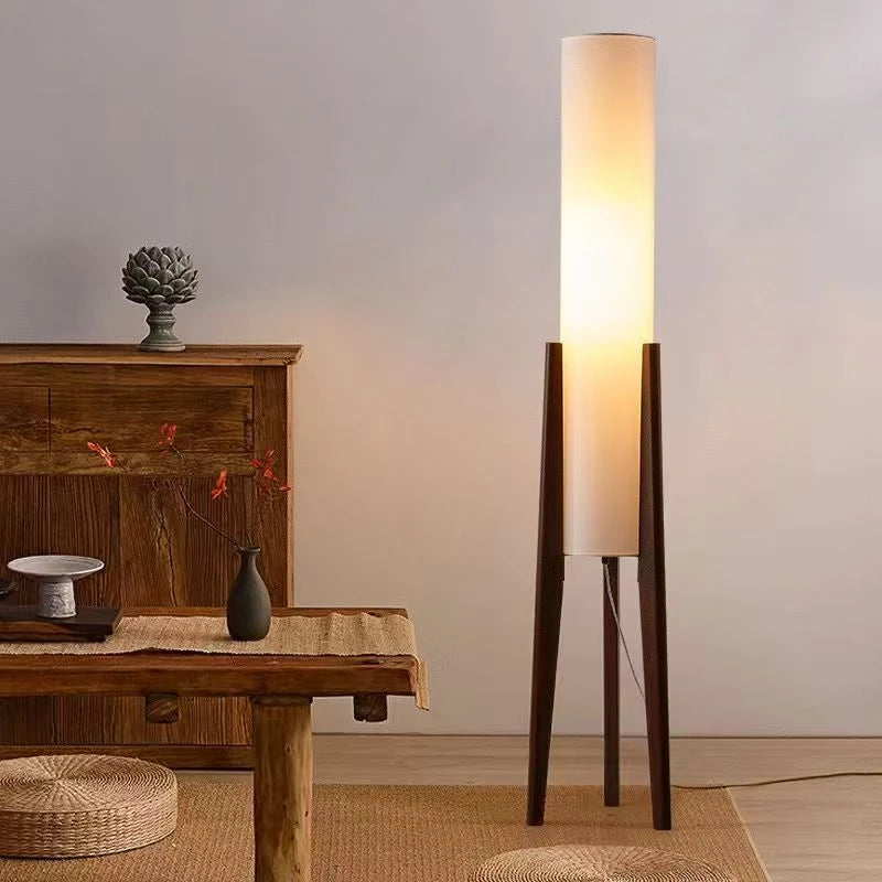 Wood Floor Lamp – Slim Fabric Shade Design