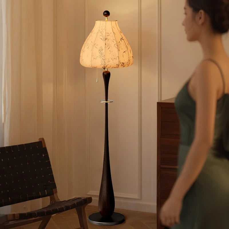 Vintage Floor Lamp – Wood & Fabric Shade