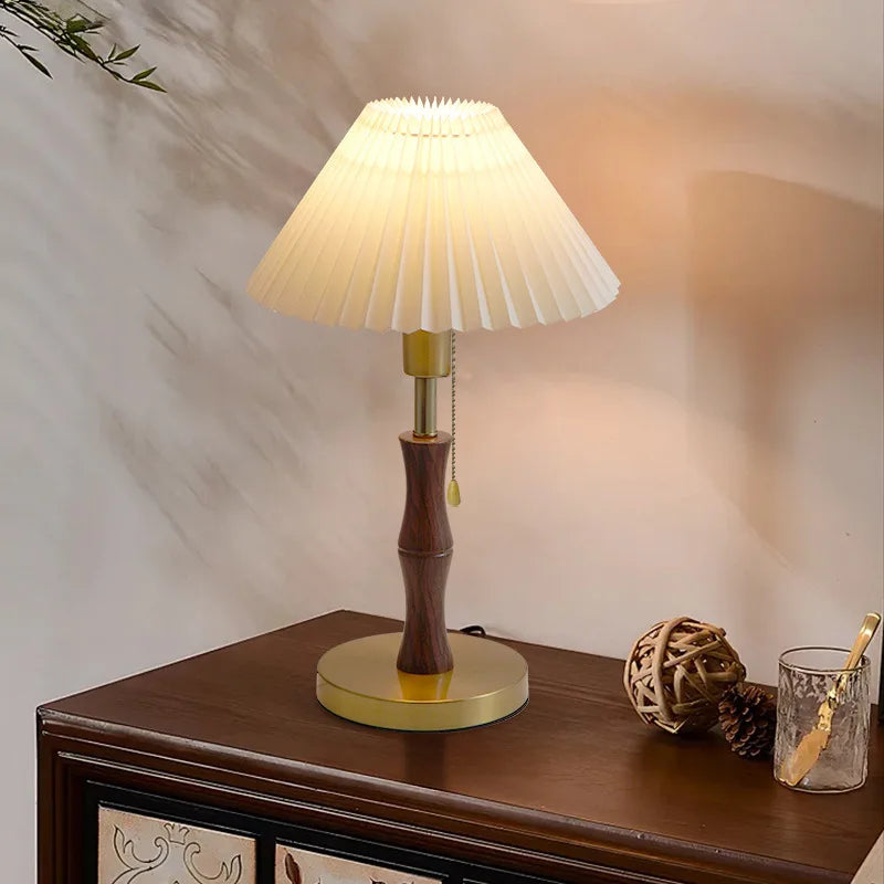 Pleated Shade Lamp – Retro Floor & Table Options