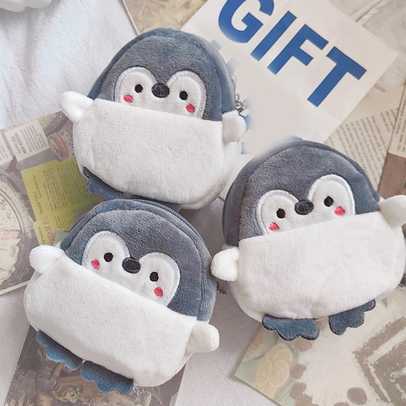 Cute Plush Penguin Coin Purse – Mini Zipper Pouch Keychain for Lipstick, Keys & Money
