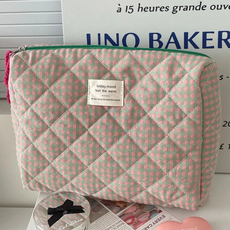Large Capacity Cosmetic Clutch Bag – Women's Travel Makeup Storage Bag with Zipper