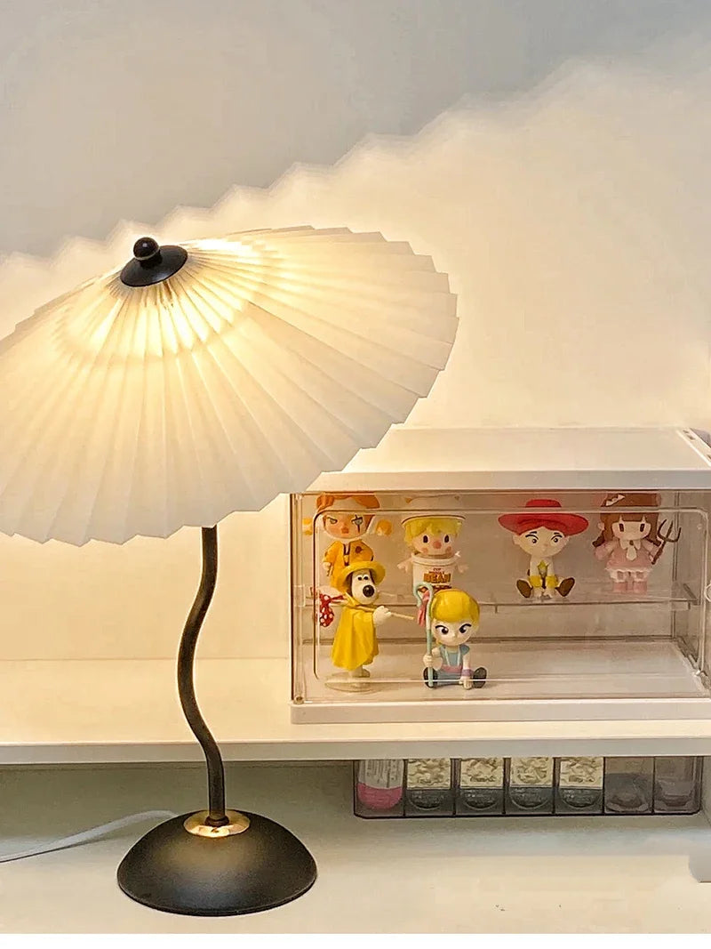 Retro LED Table Lamp – White Shade & Black Base