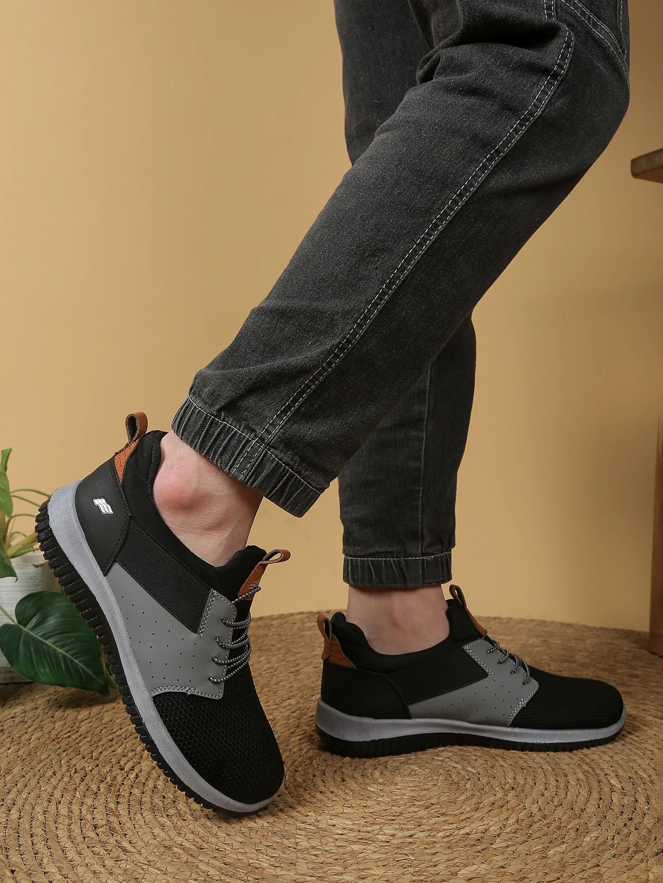Men's Low-Top Fashion Sports Shoes — Walking & Running