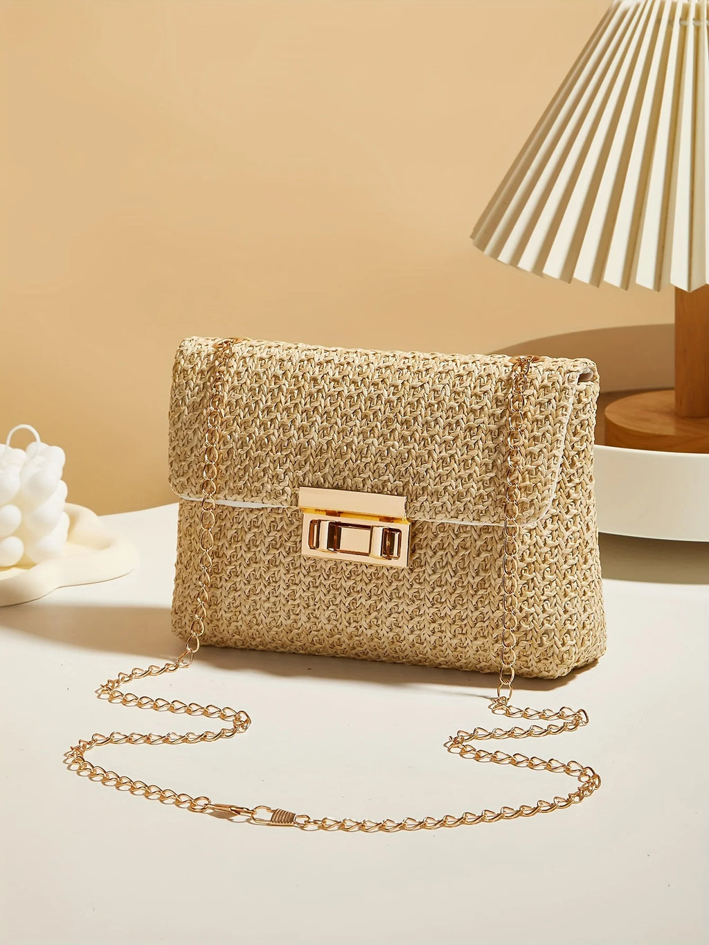 Woven Straw Shoulder Bag – Handwoven Crossbody Purse with Lock Closure for Women