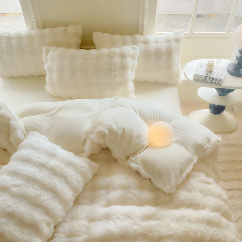 Plush Solid Color Duvet Cover – 300TC Warm Skin-Friendly Comforter Cover, 11 Colors & 4 Sizes