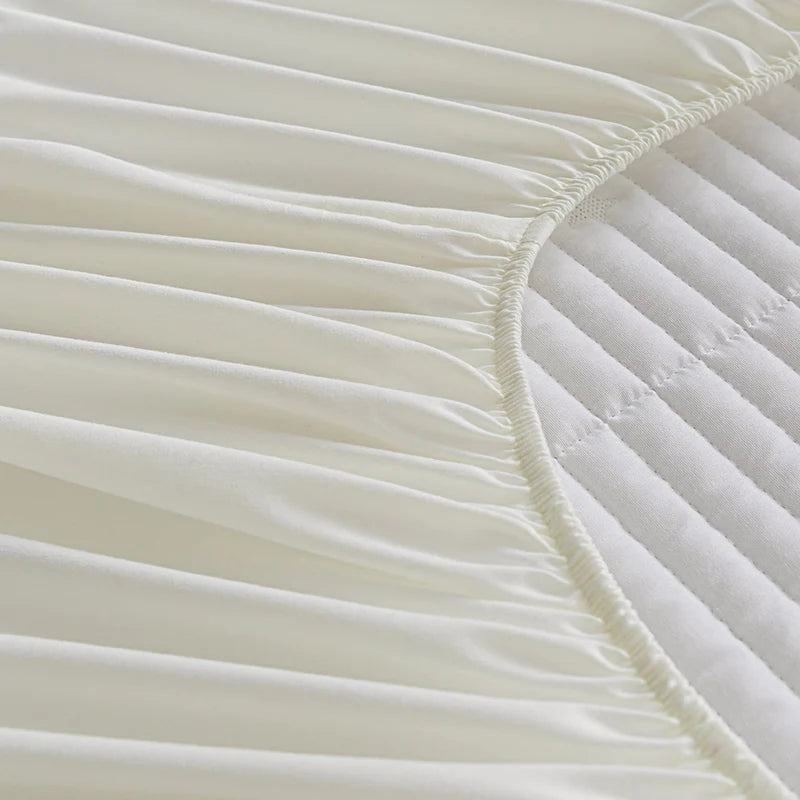 Waterproof Thickened Mattress Pad Protector – Embroidered Breathable Fitted Bed Cover, 140–180x200cm