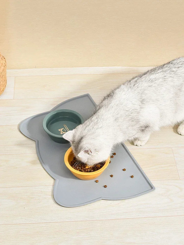 Waterproof Pet Placemat — Easy Clean