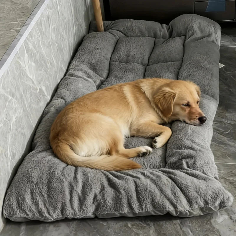Extra Large Plush Dog Bed – Thickened Super Soft Pet Mat & Crate Liner for Small, Medium & Large Dogs