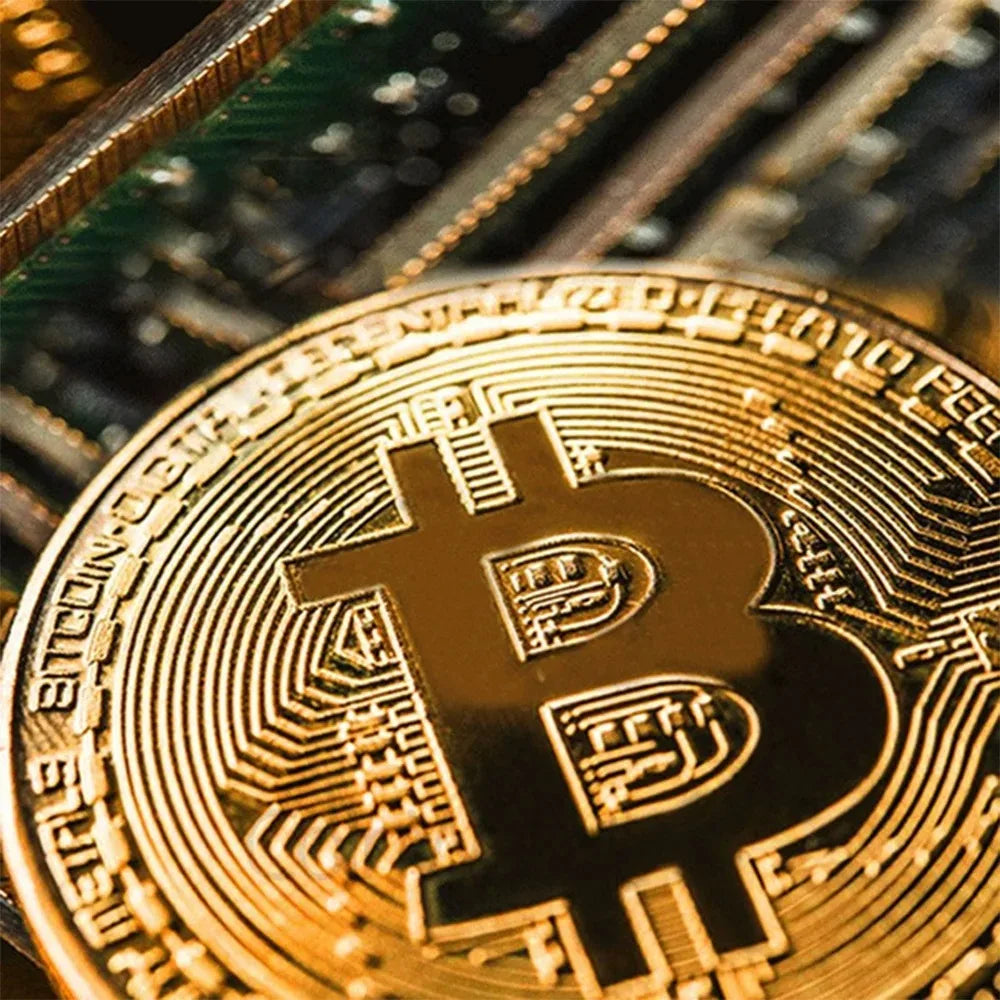 Gold Plated Bitcoin Commemorative Coin – Collectible Crypto Art Gift Physical Casascius Antique