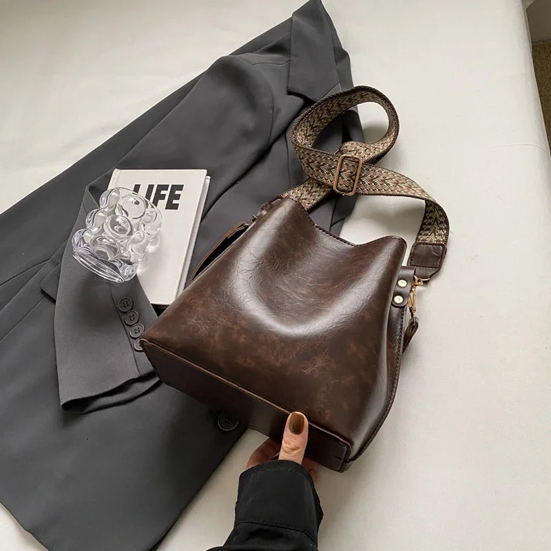 Vintage TPU Bucket Crossbody Bag – Designer Shoulder Handbag for Women