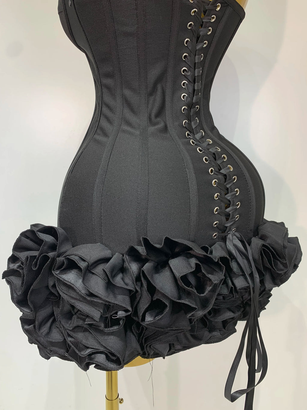 Flower Embellished Strapless Bandage Mini Dress — Backless Bodycon Celebrity Party Dress