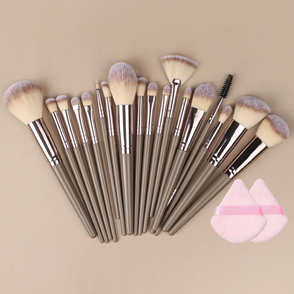 Super Soft Detail Makeup Brush Set — Blush, Highlighter, Foundation & Eyeshadow