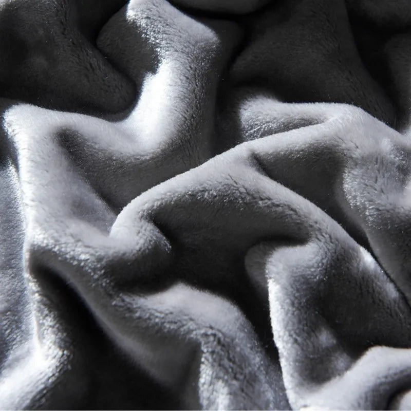 Shell Edge Milk Velvet Blanket – European Solid Color Silky Bedspread for All Seasons