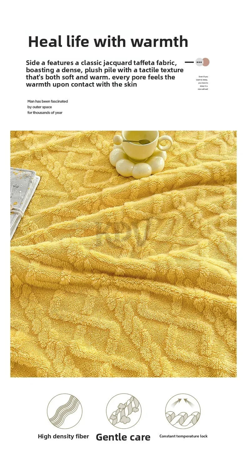 Double-Layer Fleece Blanket – Plush Sofa & Bed Comfort