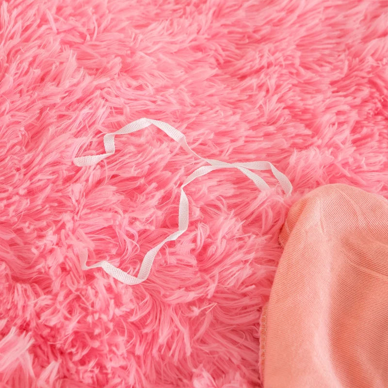 Plush Faux Fur Duvet Cover Set – Luxurious 3-Piece Bedding, 16 Colors & 10 Sizes