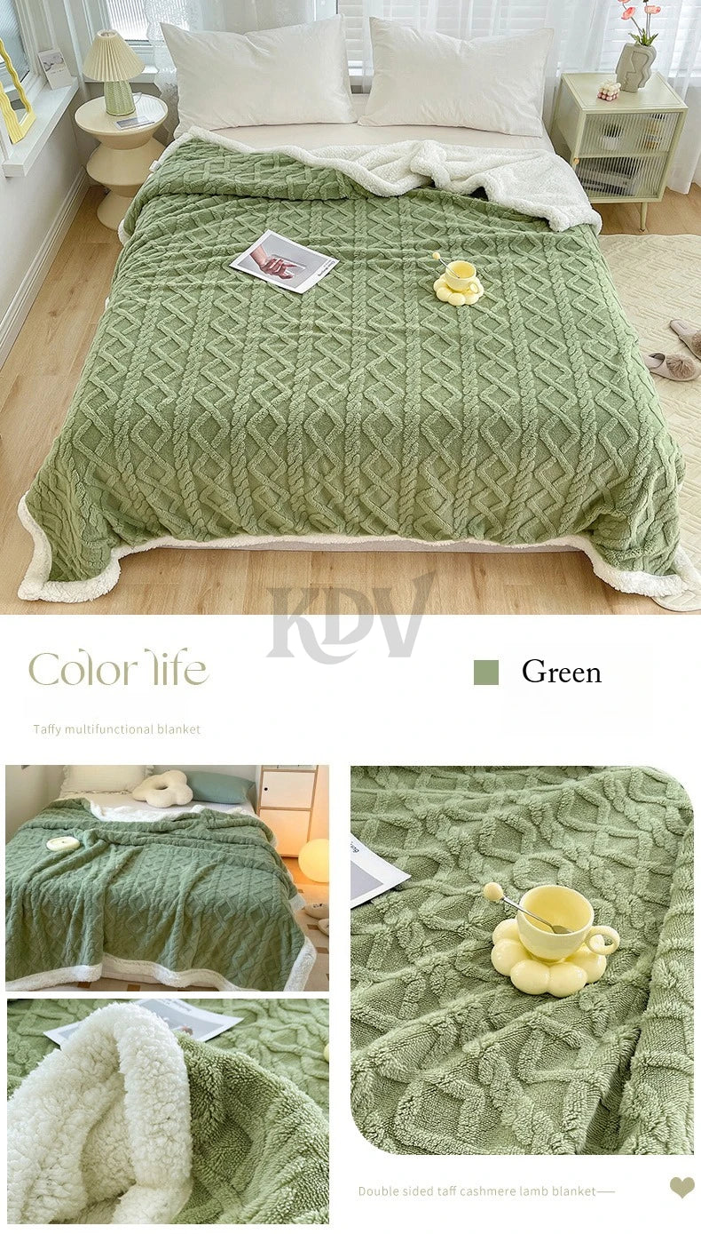 Double-Layer Fleece Blanket – Plush Sofa & Bed Comfort